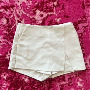 Forever 21 White Mini Skort